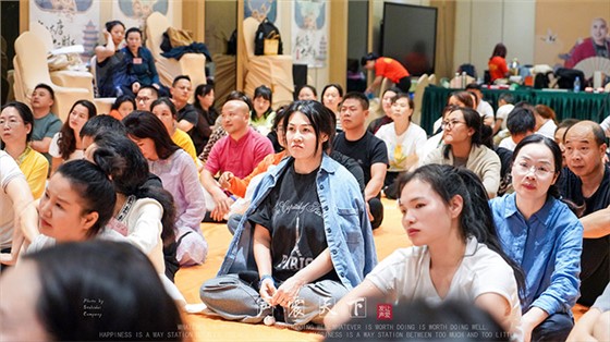 请和说话不累的人交往